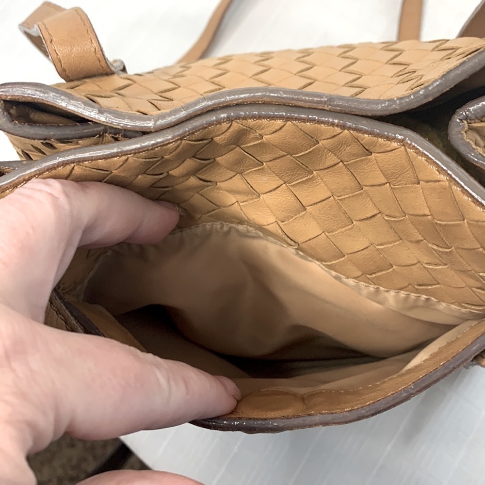 Bottega Veneta Intrecciato woven bag - Picture 9 of 14